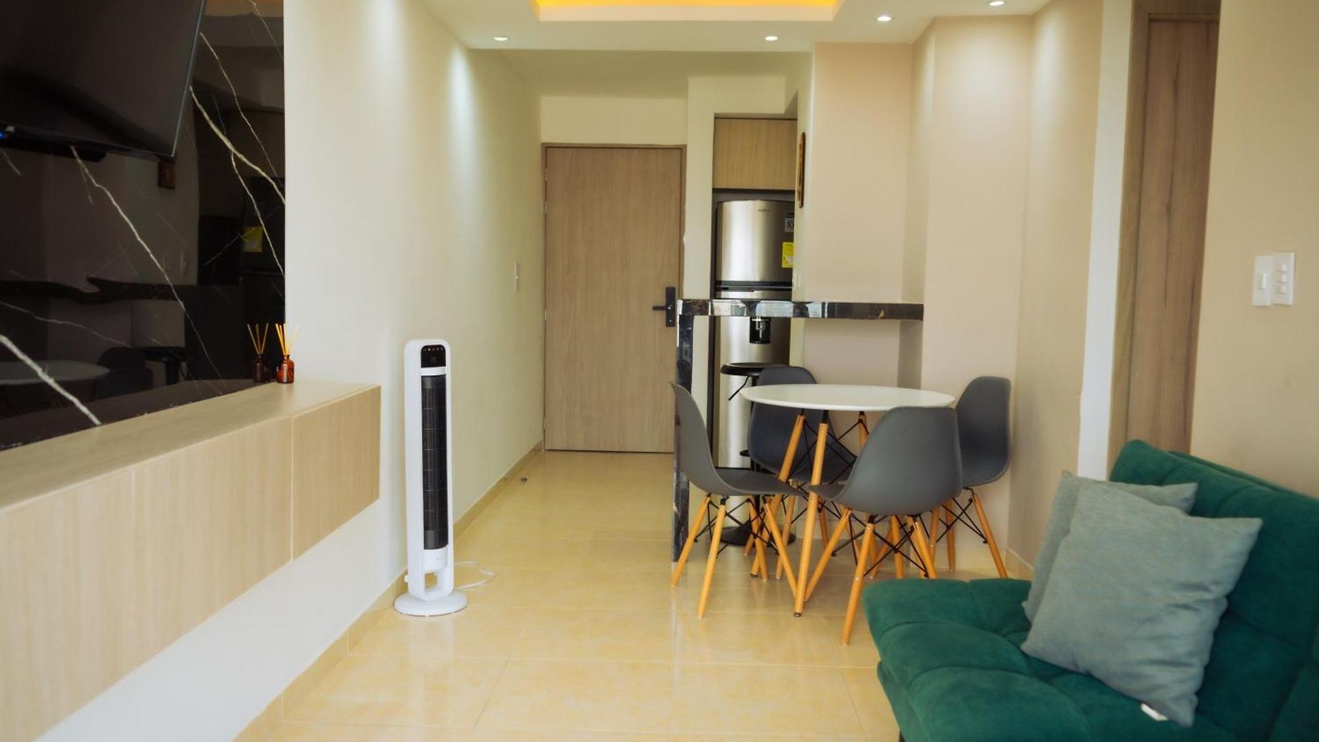 Edif, Balcon, 2 Hab, Piscina, Rooftop, 5 Min Aeropuerto Cartagena