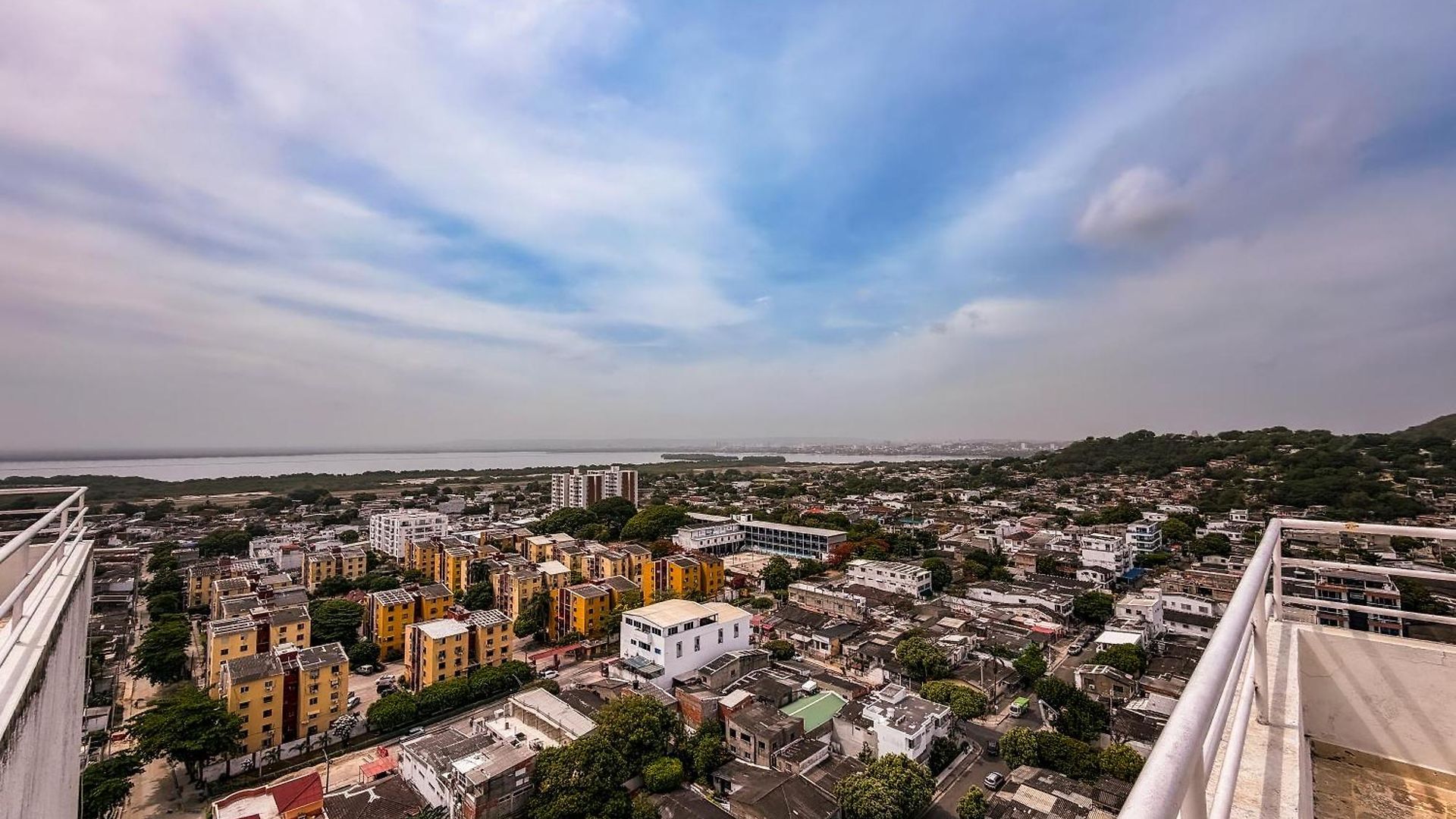 Apartamento Edif, Balcon, 2 Hab, Piscina, Rooftop, 5 Min Aeropuerto