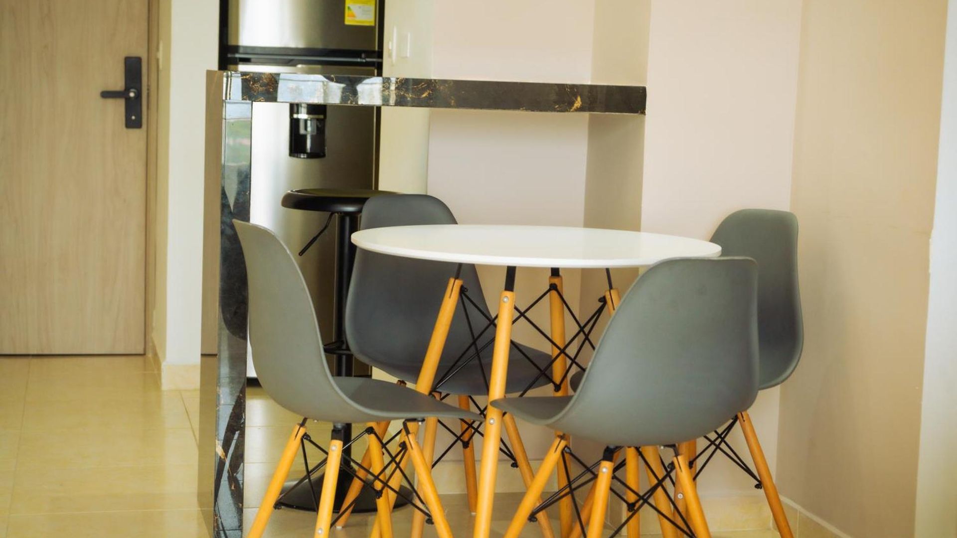 Edif, Balcon, 2 Hab, Piscina, Rooftop, 5 Min Aeropuerto Apartamento *